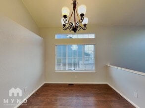 14422 E Elk Pl in Denver, CO - Foto de edificio - Building Photo