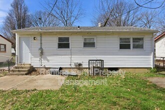 11930 Criterion Ave in St. Louis, MO - Building Photo - Building Photo
