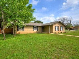 905 Parker Cir in Georgetown, TX - Building Photo