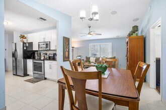 1262 Pinetta Cir in Wellington, FL - Building Photo - Building Photo