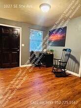 1027 SE 5th Ave in Gainesville, FL - Building Photo - Building Photo