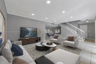 5850 NW 57th Ave in Tamarac, FL - Building Photo - Building Photo