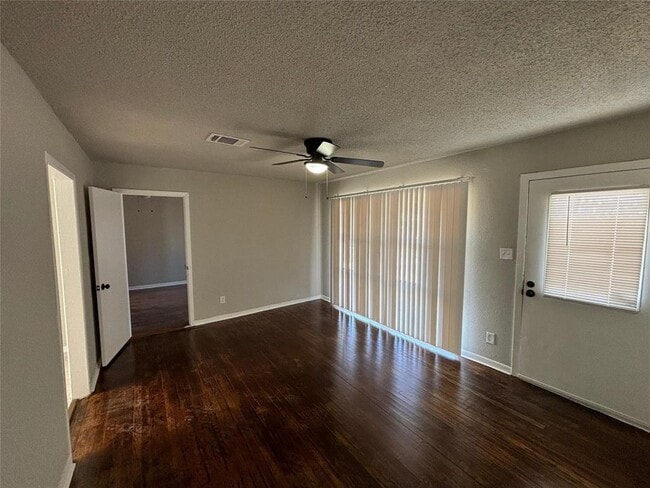 4414 Botany Ln in Houston, TX - Foto de edificio - Building Photo