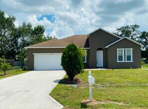 418 SE Guava Terrace in Port St. Lucie, FL - Building Photo - Building Photo
