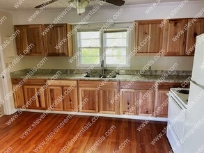 425 Hall St in Gallatin, TN - Building Photo - Building Photo