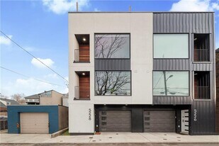 5228 Dresden Wy in Pittsburgh, PA - Building Photo