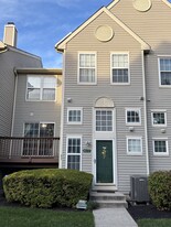 637 Muhlenberg Dr, Unit 403 in Collegeville, PA - Building Photo