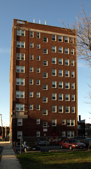 Mary Walker Hotel in Joliet, IL - Building Photo