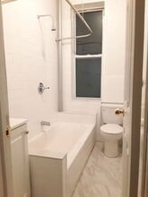 676 St Nicholas Ave in New York, NY - Foto de edificio - Building Photo