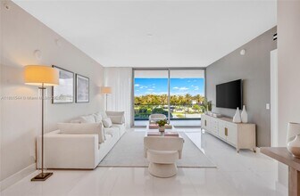 10201 Collins Ave, Unit # 305 in Bal Harbour, FL - Building Photo - Building Photo
