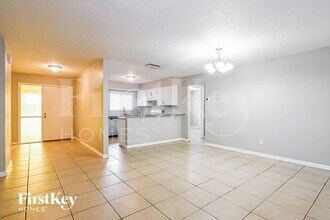 10803 Waterford Ct in Orlando, FL - Building Photo - Building Photo