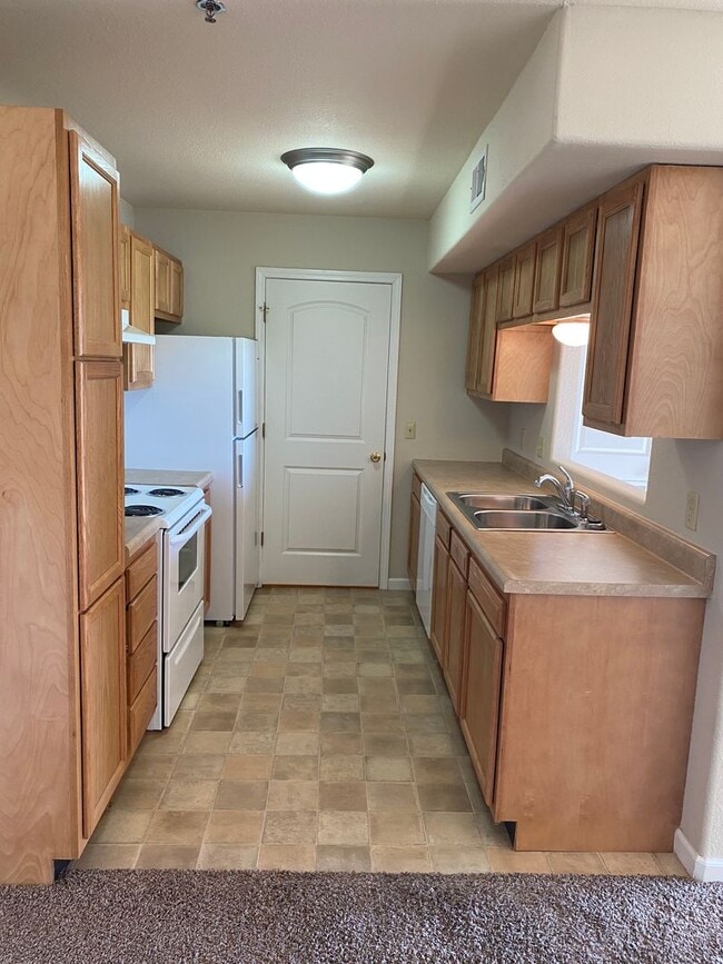 property at 1930 Kissinger St