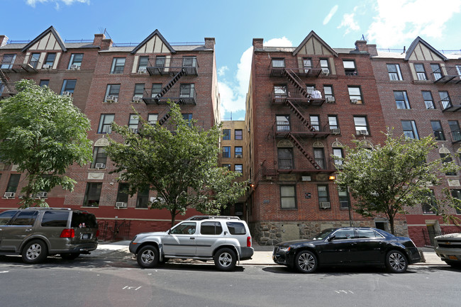 549 Academy St in New York, NY - Foto de edificio - Building Photo