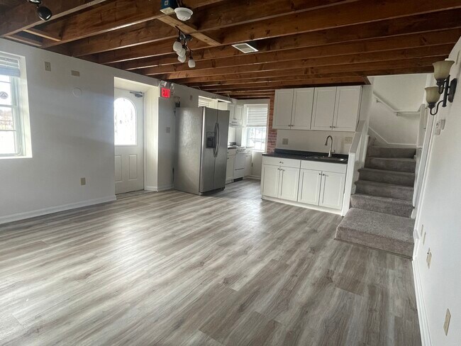 221 N Main St, Unit C in Boonsboro, MD - Building Photo - Building Photo