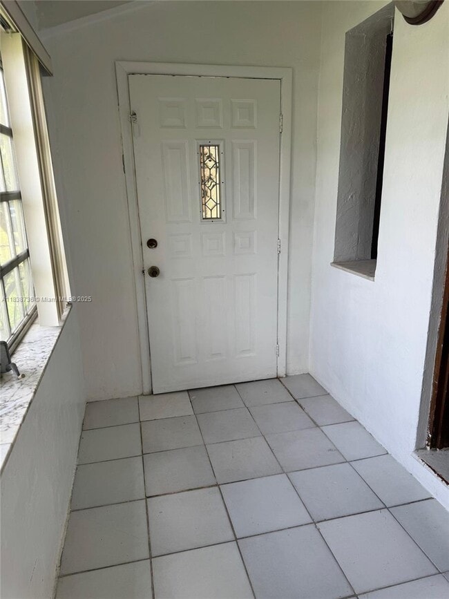 671 NE 87th St in Miami Shores, FL - Building Photo - Building Photo