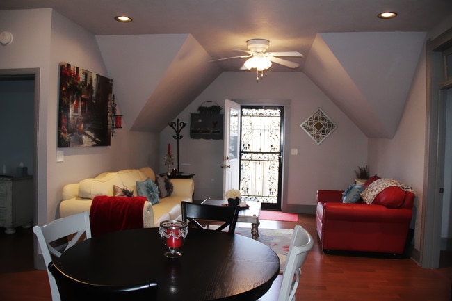 1852 Broadway St, Unit 204