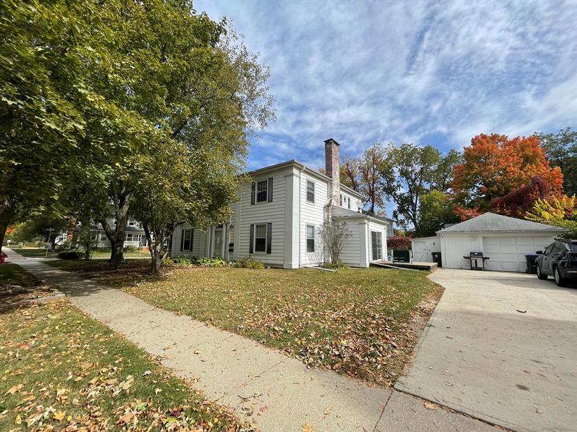 354 Ferson Ave in Iowa City, IA - Building Photo