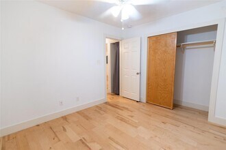 1309 E 52nd St, Unit 2 in Austin, TX - Building Photo - Building Photo