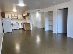 522 W 127th St in Los Angeles, CA - Building Photo - Building Photo