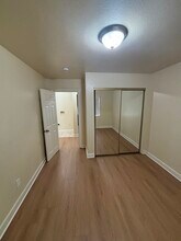 6808 Brynhurst Ave in Los Angeles, CA - Foto de edificio - Building Photo