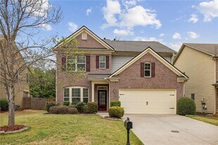 4950 Hazelwood Dr in Alpharetta, GA - Building Photo