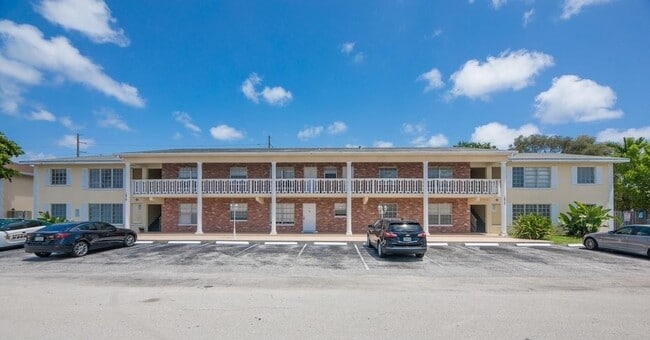 1017 NW 30th Ct, Unit 2 in Wilton Manors, FL - Foto de edificio - Building Photo