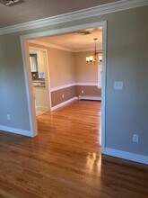 202 Dale St in Waltham, MA - Foto de edificio - Building Photo