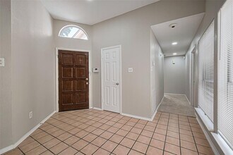2339 Loyanne Dr in Spring, TX - Building Photo - Building Photo