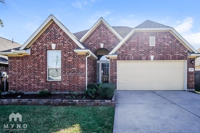 property at 22015 Cascade Hollow Ln