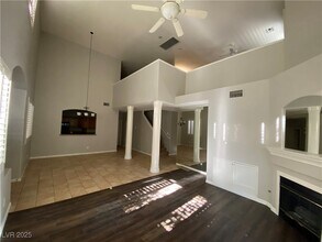 9420 San Laguna in Las Vegas, NV - Building Photo - Building Photo
