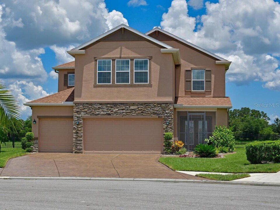 8031 111th Terrace E in Parrish, FL - Building Photo