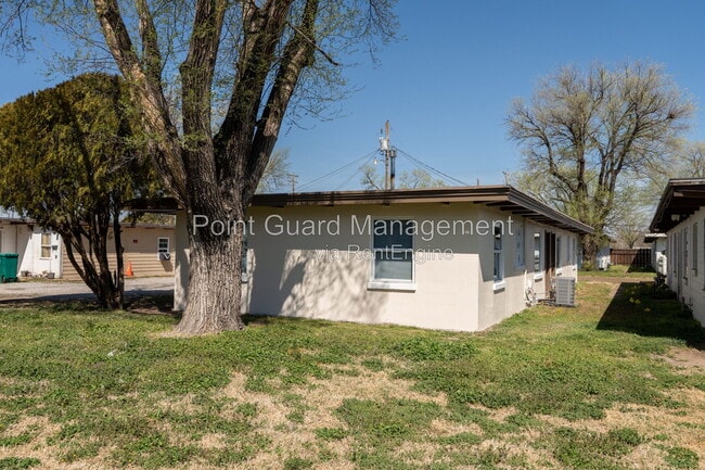 property at 1337 W Dora St