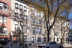 421 W 144th St in New York, NY - Building Photo