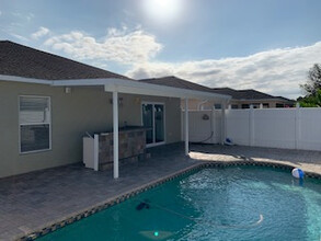 879 Greenleaf Cir in Vero Beach, FL - Building Photo - Building Photo