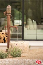 24172 Lupin Hill Rd in Hidden Hills, CA - Building Photo - Building Photo