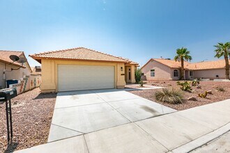 5917 Waveland Dr in Las Vegas, NV - Building Photo - Building Photo