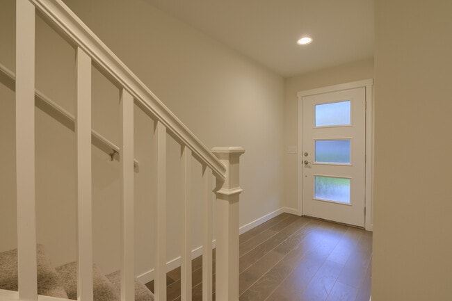 14661 36th Ct NE in Lake Forest Park, WA - Building Photo - Building Photo