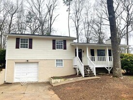 5861 Nest Ct in Douglasville, GA - Building Photo