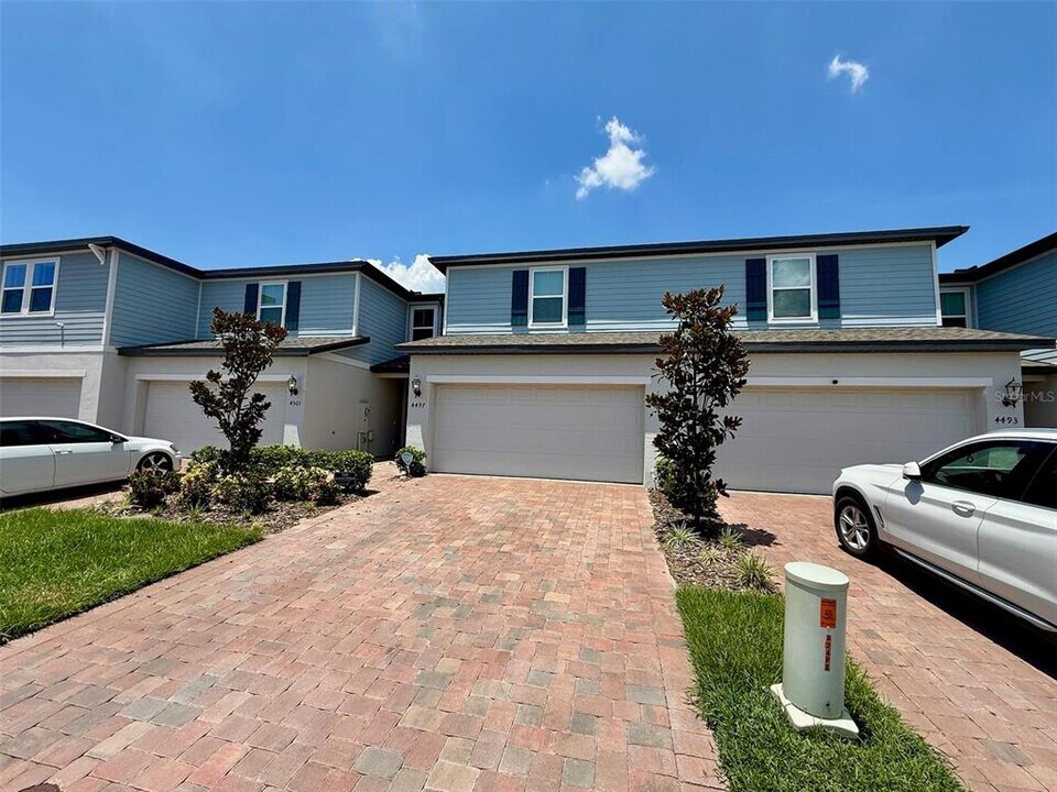 4497 Burrowing Owl Lp in St. Cloud, FL - Building Photo