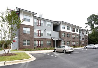 Campus West at Tryon in Raleigh, NC - Building Photo - Building Photo