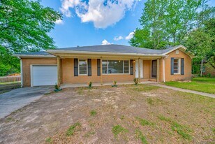 106 Verna St in Jasper, TX - Building Photo