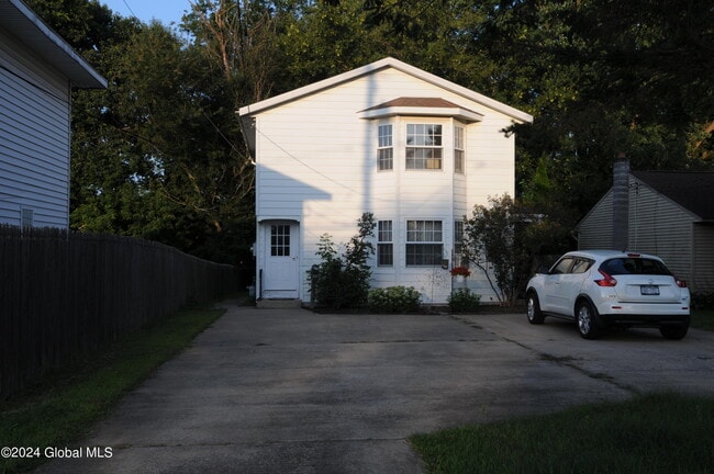 property at 1485 Nelson St