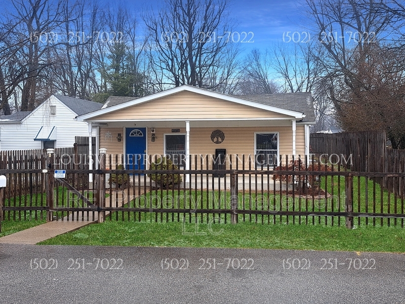 1327 Cleo Ave in Louisville, KY - Building Photo