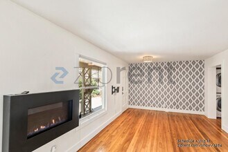 321 63rd St in Oakland, CA - Building Photo - Building Photo