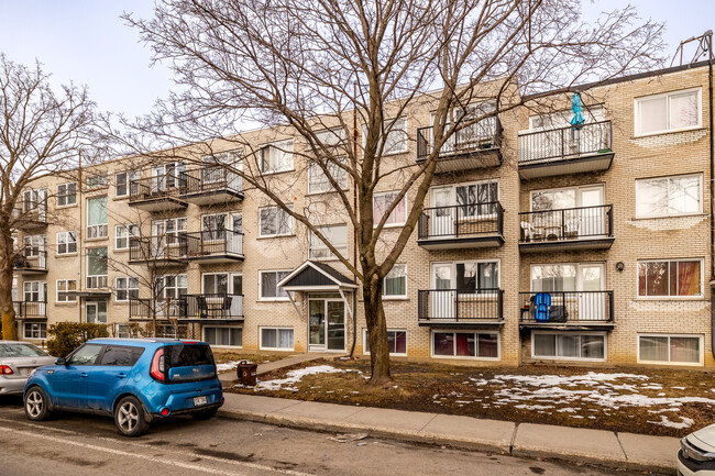 6301 Roi-René in Montréal, QC - Building Photo - Primary Photo