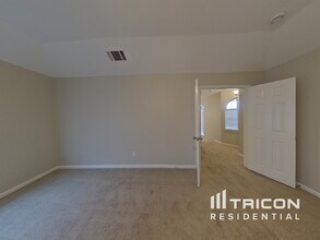 3000 Everest Dr in Bedford, TX - Building Photo - Building Photo