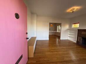 2250 Pacific Ave in Alameda, CA - Building Photo - Building Photo