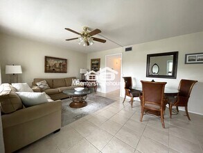 2042 Australia Way E, Unit Apt 78 in Clearwater, FL - Building Photo - Building Photo