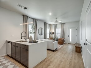 Glenhaven in Midwest City, OK - Building Photo - Building Photo