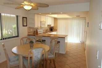 5547 Los Coyotes Dr in Palm Springs, CA - Building Photo - Building Photo